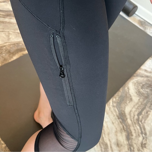 Lululemon Capri Leggings 4 - Picture 2 of 7